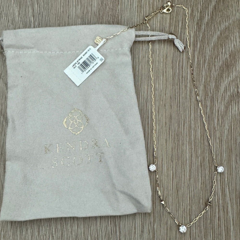 NWT Kendra Scott Jada Gold Strand Necklace in
White CZ - Picture 4 of 9